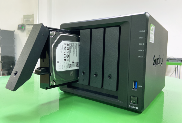 review nas synology ds920+