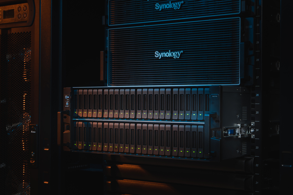 Giải pháp lưu trữ hiệu năng cao cho các tác vụ quan trọng Synology PAS7700