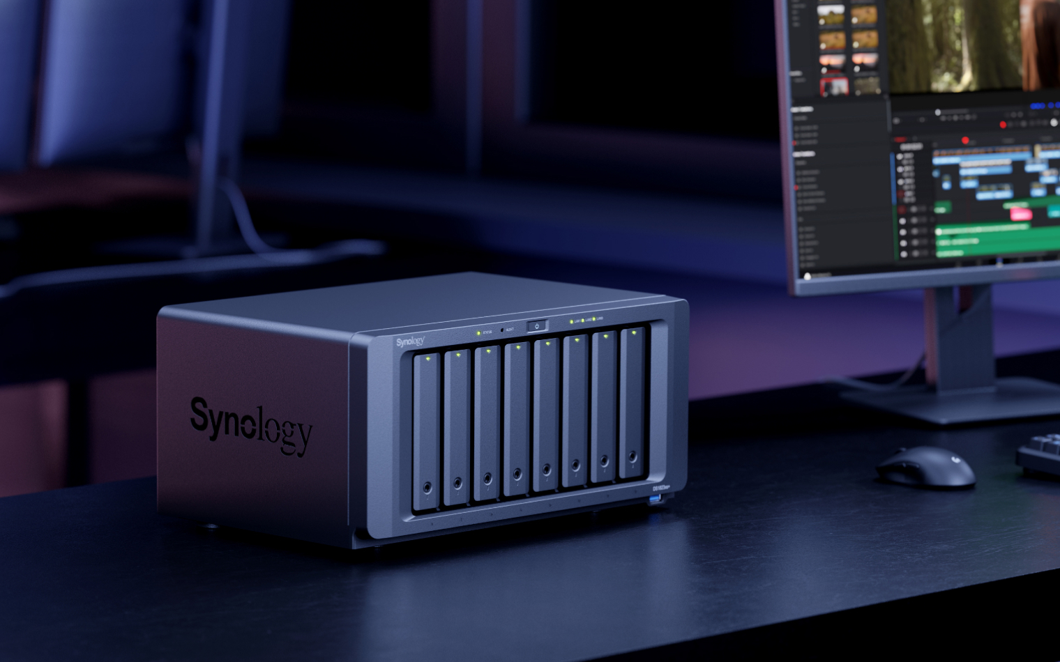 So sánh Synology DS1823xs+ vs DS1825+: Phần cứng