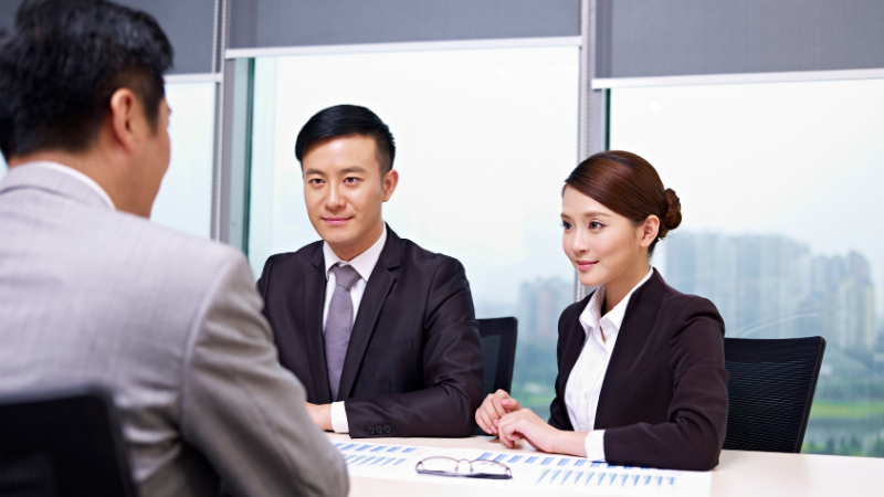 Bước 5: Kỹ thuật chốt đơn tinh tế (tạo khan hiếm, nhấn mạnh lợi ích, chốt thử)